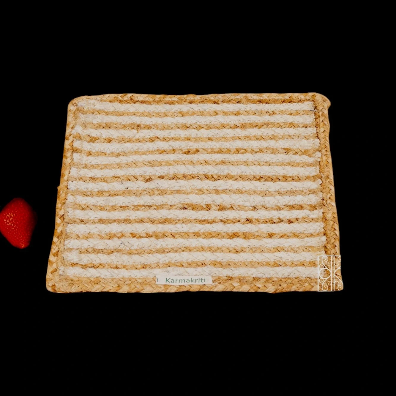 Alt text for image 1