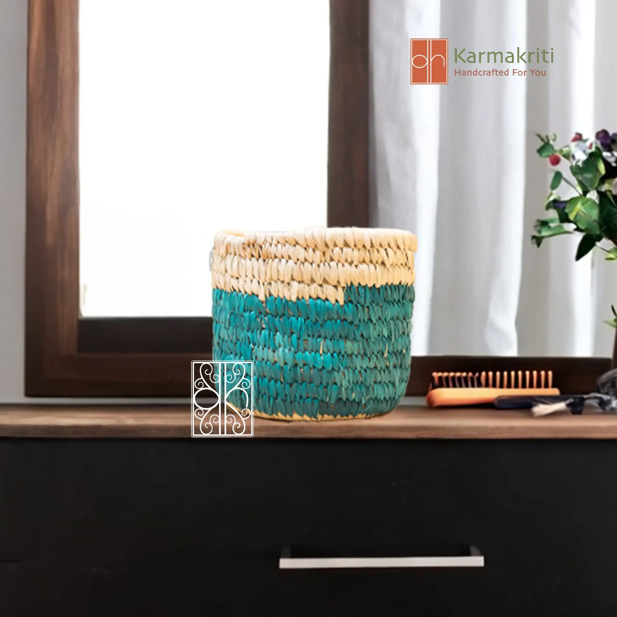 Buy Wicker Makeup Organizer | Seagrass penstand