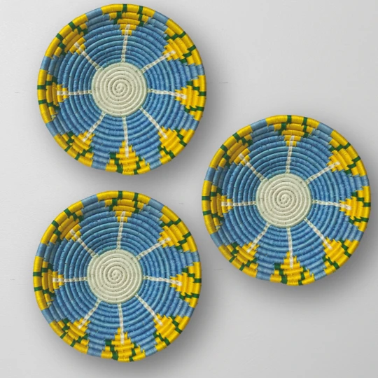 Buy Wall Decor and Wall Decorative plates on karmakriti.com